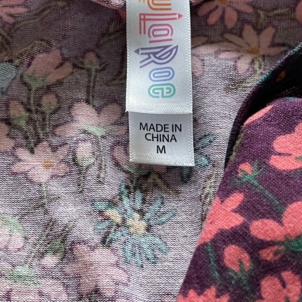 Lularoe - Picture 5 of 5